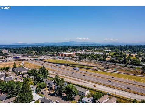609 NE 93rd Avenue Portland OR 97220