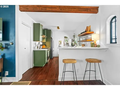 609 NE 93rd Avenue Portland OR 97220