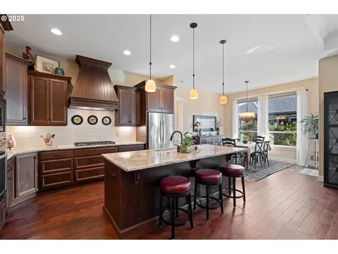 10701 NW 35th Avenue Vancouver WA 98685