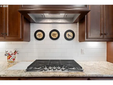 10701 NW 35th Avenue Vancouver WA 98685
