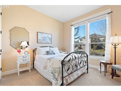 10701 NW 35th Avenue Vancouver WA 98685