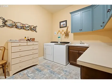 10701 NW 35th Avenue Vancouver WA 98685