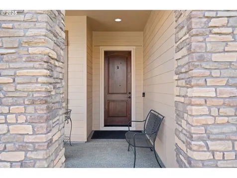 10701 NW 35th Avenue Vancouver WA 98685
