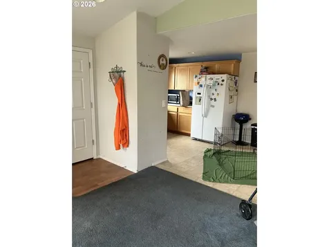 695 Mary Drive Molalla OR 97038