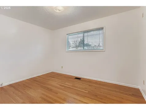 10832 SE Stephens Street Portland OR 97216