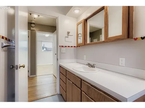 10832 SE Stephens Street Portland OR 97216