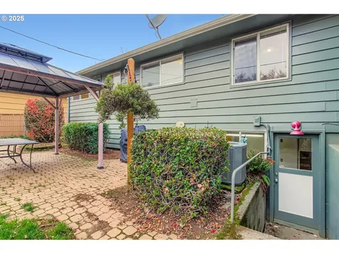 10832 SE Stephens Street Portland OR 97216