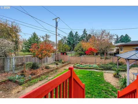 10832 SE Stephens Street Portland OR 97216