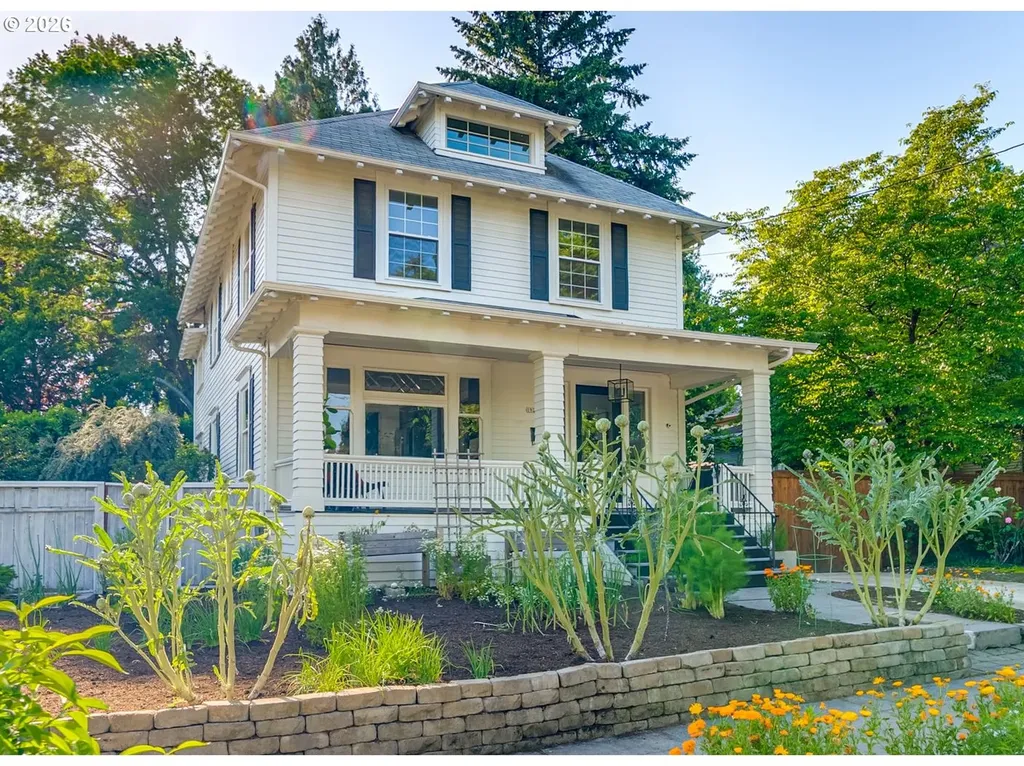 1927 NE 24th Avenue Portland OR 97212