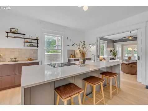 1927 NE 24th Avenue Portland OR 97212