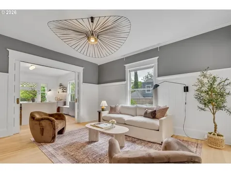 1927 NE 24th Avenue Portland OR 97212