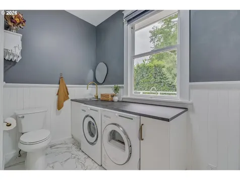 1927 NE 24th Avenue Portland OR 97212