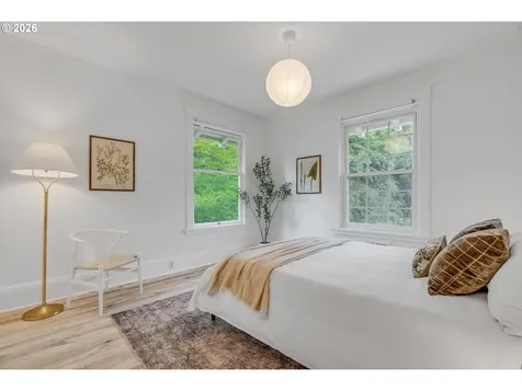 1927 NE 24th Avenue Portland OR 97212