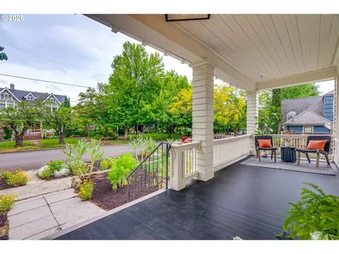 1927 NE 24th Avenue Portland OR 97212