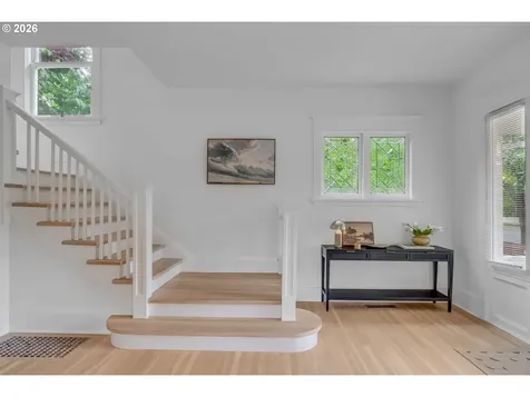 1927 NE 24th Avenue Portland OR 97212