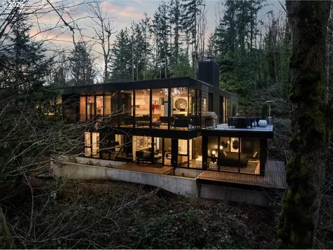 432 NW Royal Boulevard Portland OR 97210