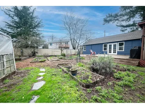 9103 SE Knapp Street Portland OR 97266