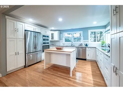 9103 SE Knapp Street Portland OR 97266