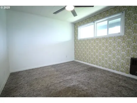 345 14th Street Springfield OR 97477