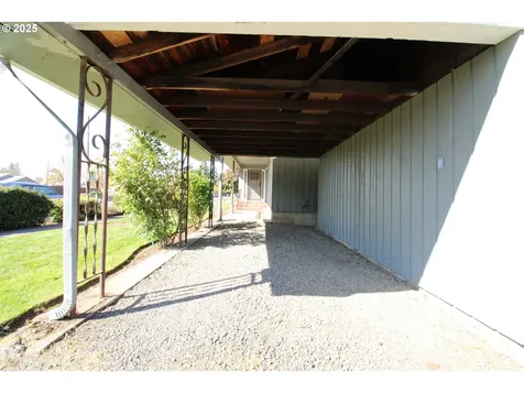 345 14th Street Springfield OR 97477