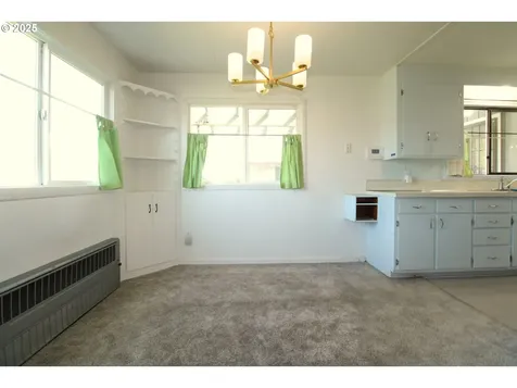 345 14th Street Springfield OR 97477