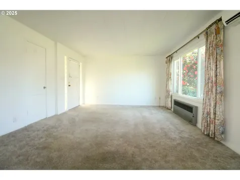 345 14th Street Springfield OR 97477