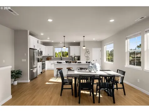 3445 SE Everwood Lane Hillsboro OR 97123