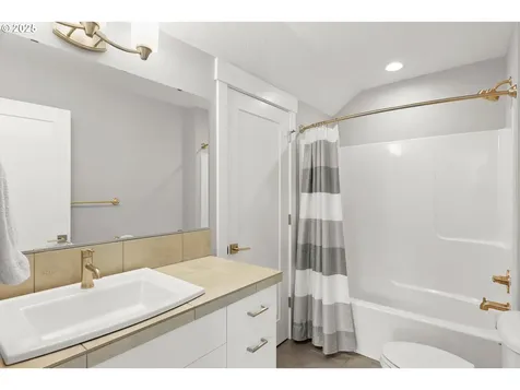 16297 SW 113th Avenue Portland OR 97224