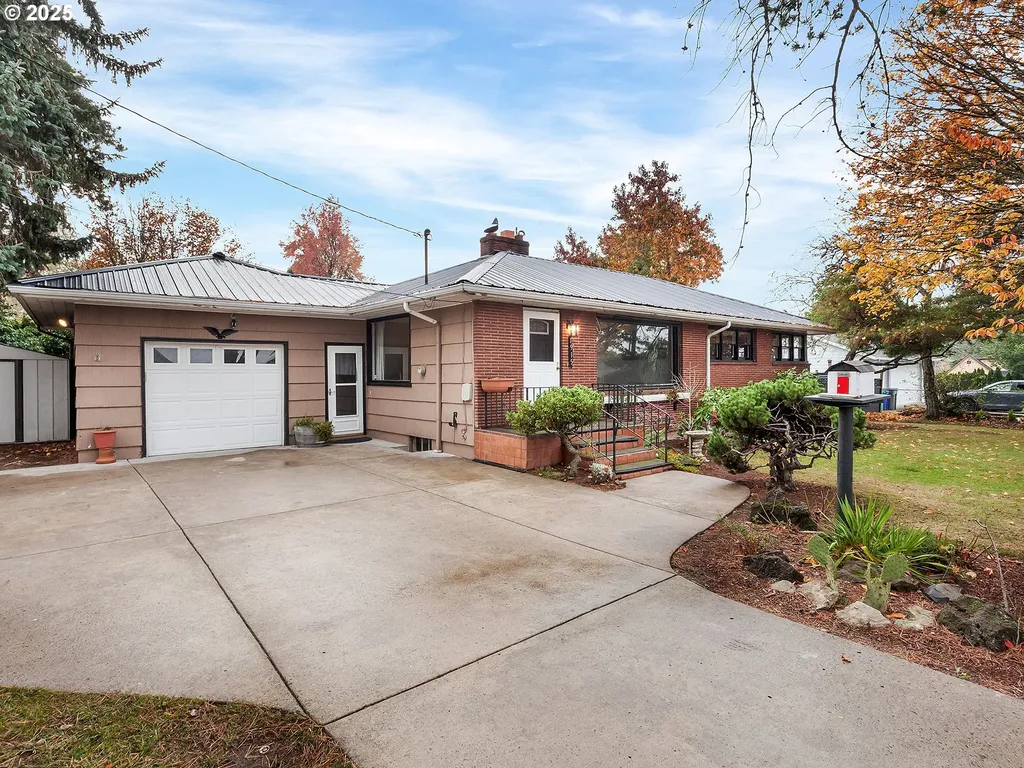 1915 NE 148th Avenue Portland OR 97230