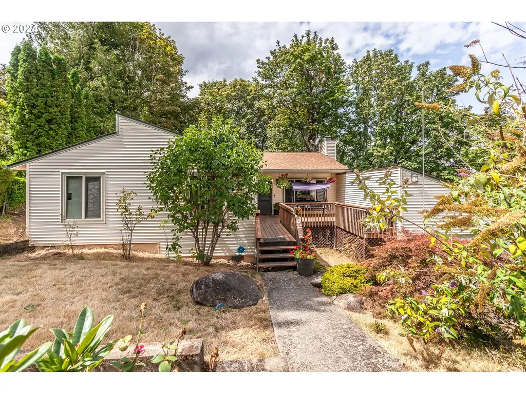 7303 SE 103rd Avenue Portland OR 97266