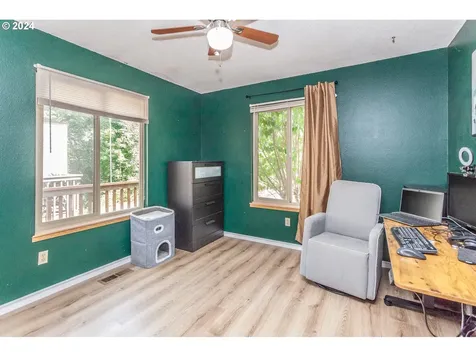 7303 SE 103rd Avenue Portland OR 97266