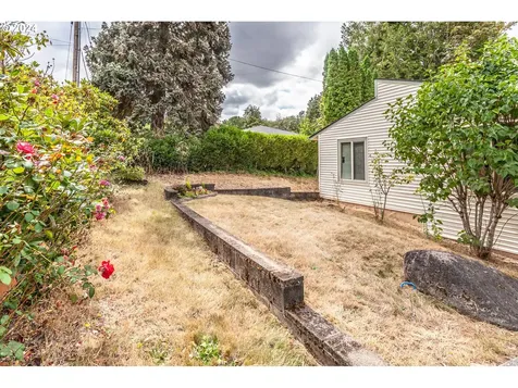 7303 SE 103rd Avenue Portland OR 97266