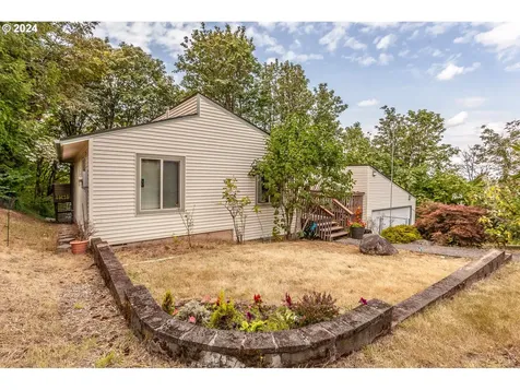 7303 SE 103rd Avenue Portland OR 97266