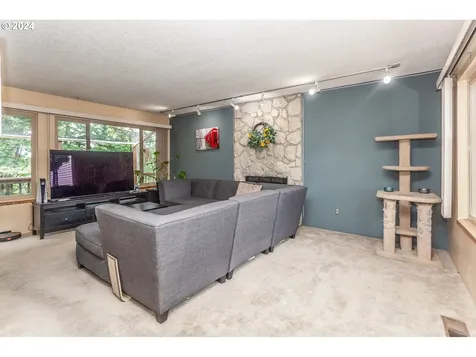 7303 SE 103rd Avenue Portland OR 97266
