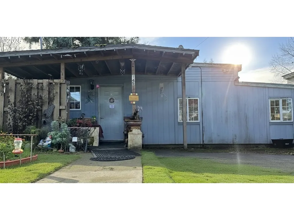 145 W 8th Street Lafayette OR 97127