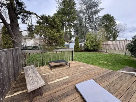 19625 SW Madeline Street Beaverton OR 97078