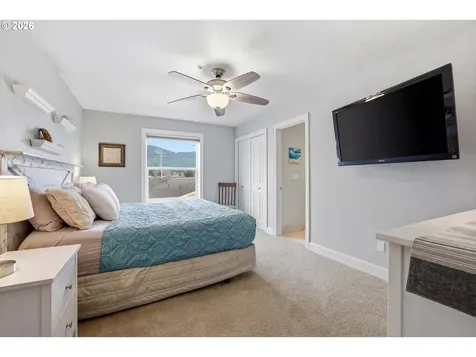 300 N Pacific Street Rockaway Beach OR 97136