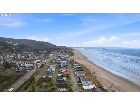 300 N Pacific Street Rockaway Beach OR 97136