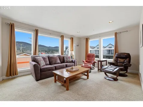 300 N Pacific Street Rockaway Beach OR 97136