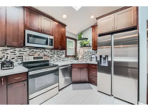 1140 NE 126th Avenue Portland OR 97230