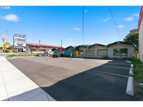 2530 NE 82nd Avenue Portland OR 97220