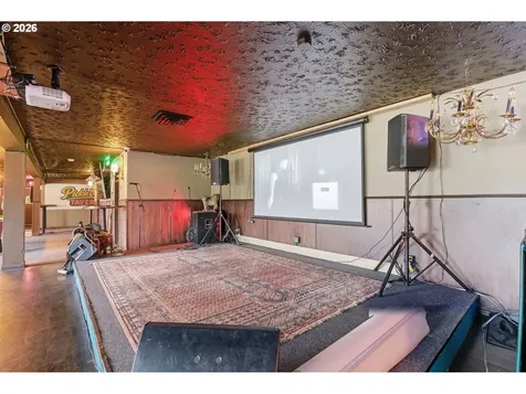 2530 NE 82nd Avenue Portland OR 97220