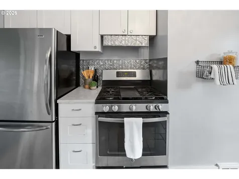 1014 8th Street Astoria OR 97103