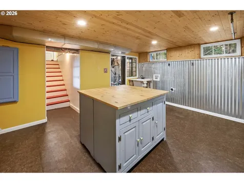 1014 8th Street Astoria OR 97103