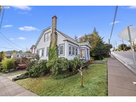 1014 8th Street Astoria OR 97103