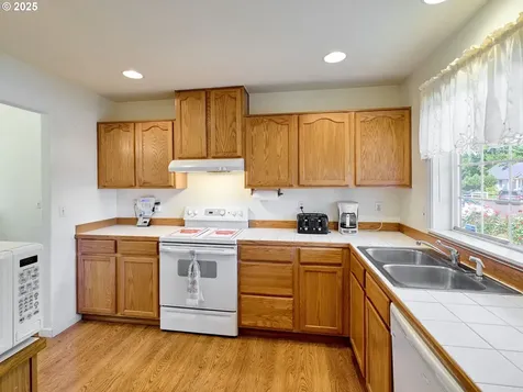 102 Ashley Court Dayton OR 97114