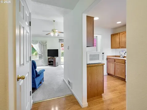 102 Ashley Court Dayton OR 97114