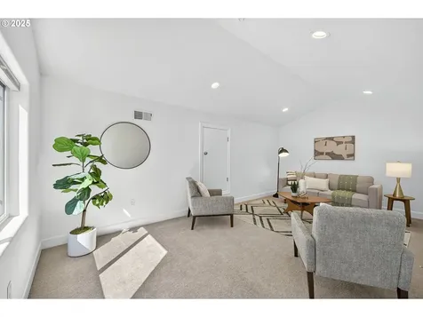 37821 Killarney Street Sandy OR 97055