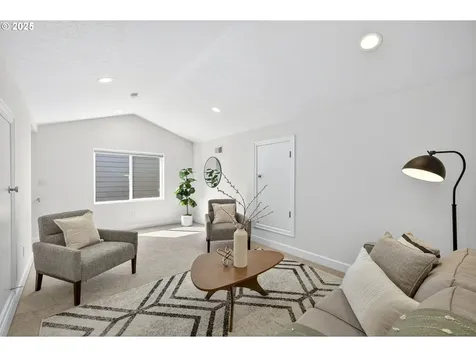 37821 Killarney Street Sandy OR 97055