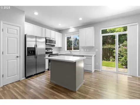 2775 SE 75th Avenue Hillsboro OR 97123